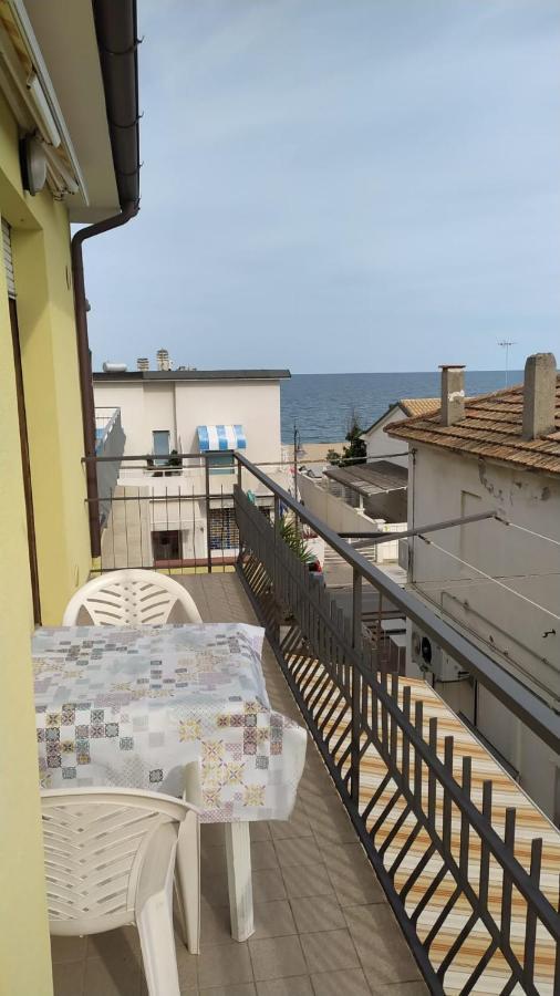 Appartamento Marcella A Due Passi Dal Mare 马瑟利 外观 照片